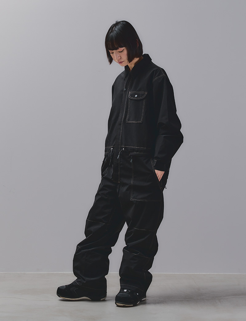 スノージャンプスーツ