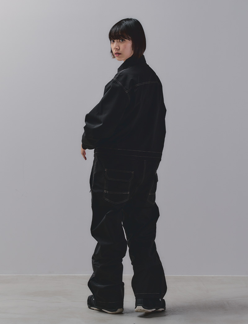 スノージャンプスーツ