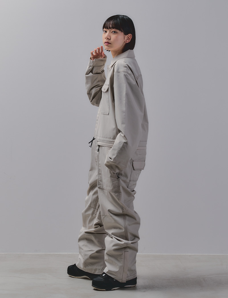 スノージャンプスーツ