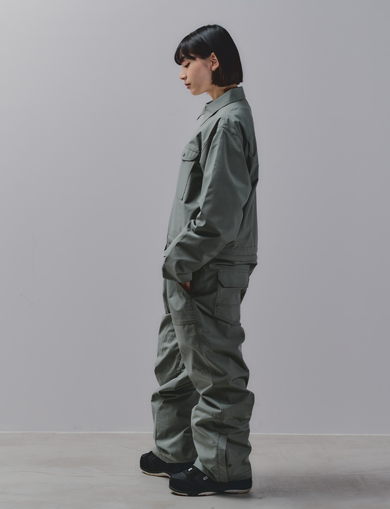 スノージャンプスーツ